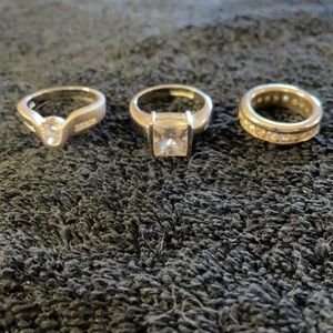 🪀3 Stella & Dot costume jewelry rings🪀